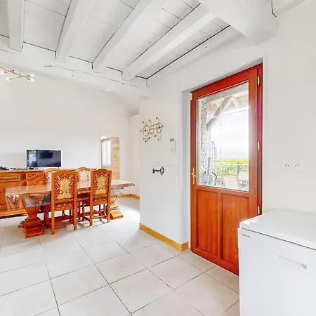 Gorgeous In Holiday home